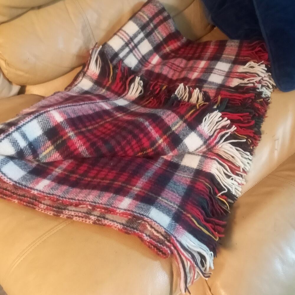 Vintage Wool Blanket Plaid CHIPPEWA MILLS 1800s Stadium Fringe RARE Lodge Throw